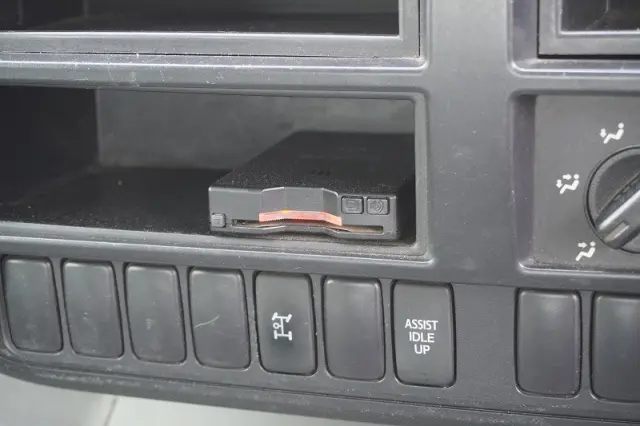 日野 デュトロ TKG-XZU700X(2WD)の写真32