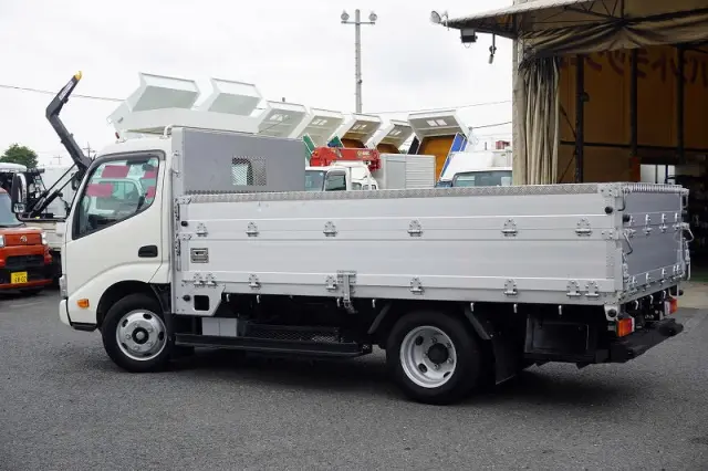 トヨタ ダイナ 2RG-XZU645(2WD)の写真7