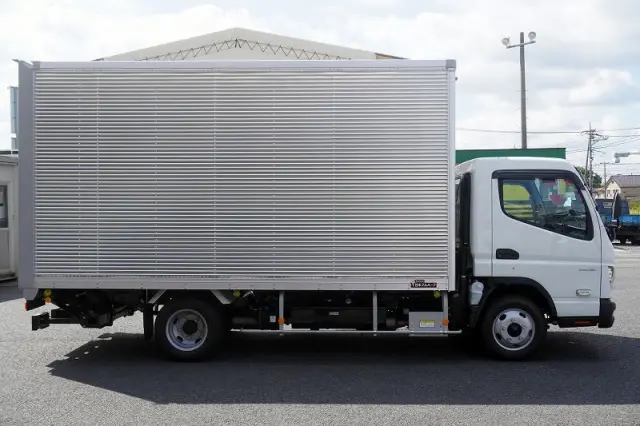 三菱 キャンター 2RG-FEB50(2WD)の写真5