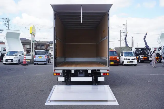 三菱 キャンター 2RG-FEB50(2WD)の写真19
