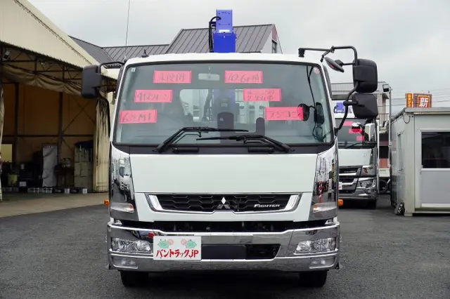 三菱 ファイター 2DG-FQ62F(6x4)の写真2