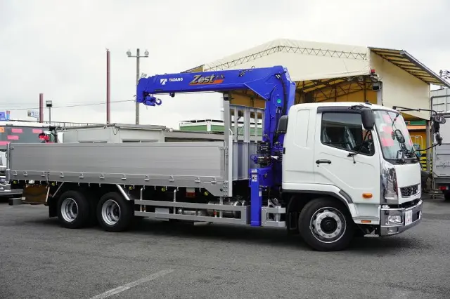 三菱 ファイター 2DG-FQ62F(6x4)の写真6