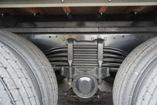 三菱 ファイター 2DG-FQ62F(6x4)の写真12