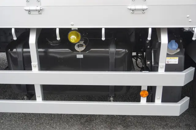 三菱 ファイター 2DG-FQ62F(6x4)の写真18