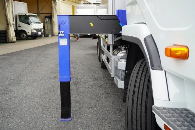 三菱 ファイター 2DG-FQ62F(6x4)の写真28