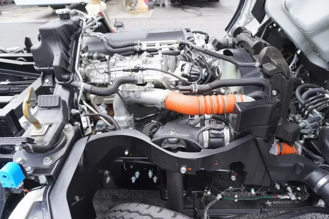 三菱 キャンター 2RG-FBA60(2WD)の写真15