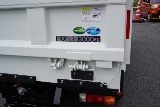 三菱 キャンター 2RG-FBA60(2WD)の写真23