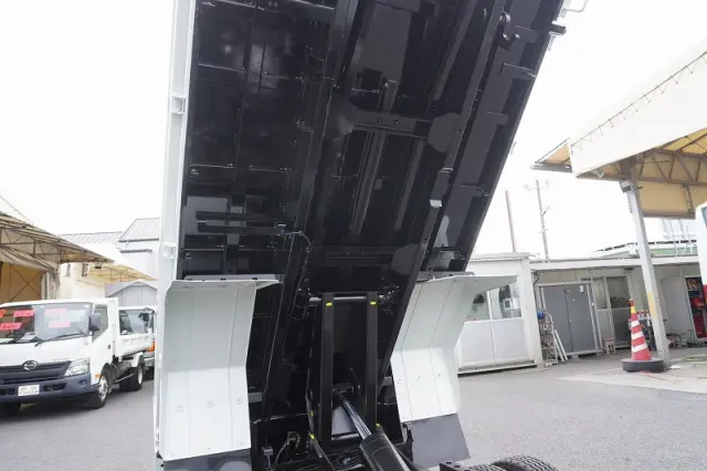 三菱 キャンター 2RG-FBA60(2WD)の写真28