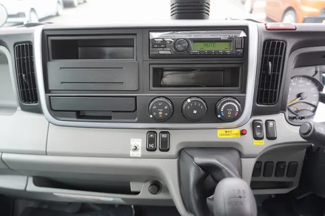 三菱 キャンター 2RG-FBA60(2WD)の写真31