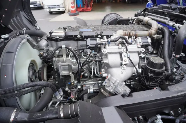三菱 ファイター 2KG-FK62FZ(2WD)の写真14