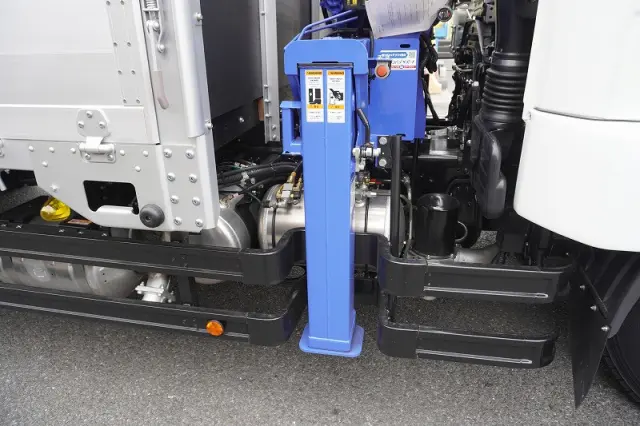 三菱 ファイター 2KG-FK62FZ(2WD)の写真22