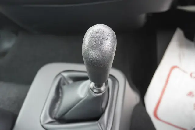 三菱 ファイター 2KG-FK62FZ(2WD)の写真32
