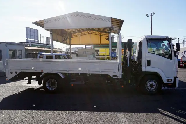 いすゞ フォワード 2PG-FRR90S2(2WD)の写真5