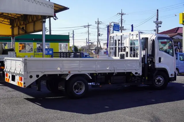 いすゞ フォワード 2PG-FRR90S2(2WD)の写真8