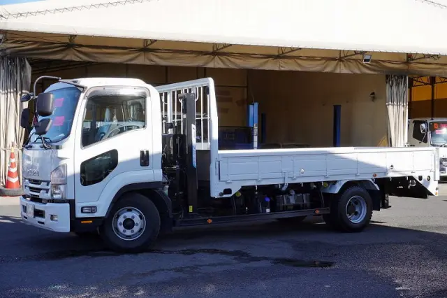 いすゞ フォワード 2PG-FRR90S2(2WD)の写真9