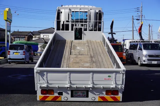 いすゞ フォワード 2PG-FRR90S2(2WD)の写真15