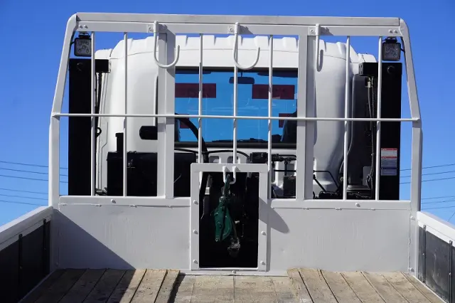 いすゞ フォワード 2PG-FRR90S2(2WD)の写真17