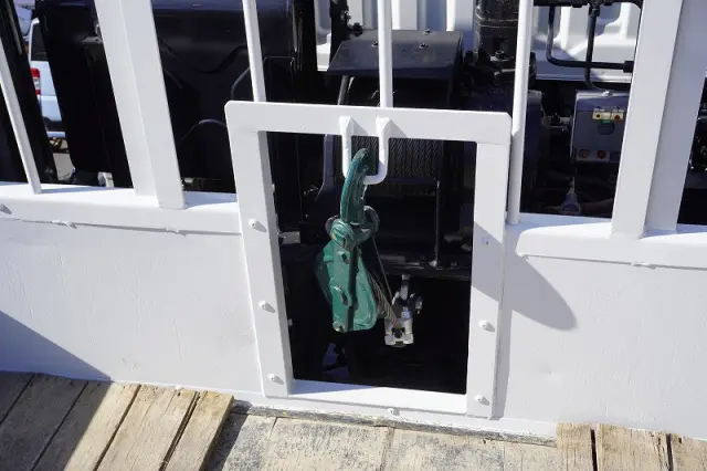 いすゞ フォワード 2PG-FRR90S2(2WD)の写真19