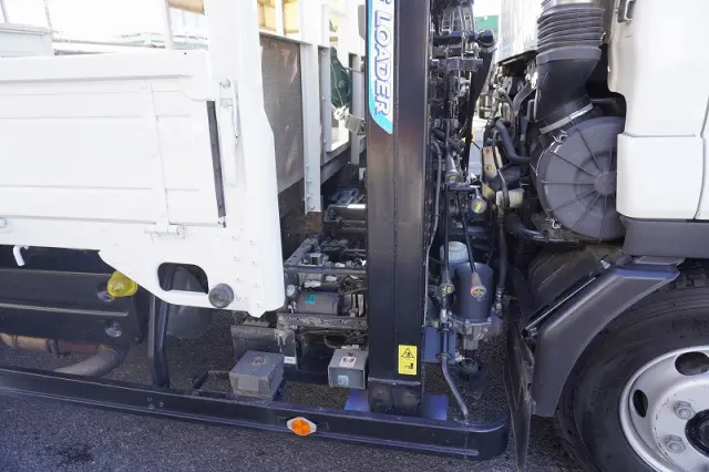 いすゞ フォワード 2PG-FRR90S2(2WD)の写真24