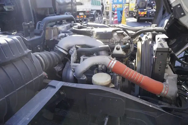 いすゞ フォワード 2PG-FRR90S2(2WD)の写真29