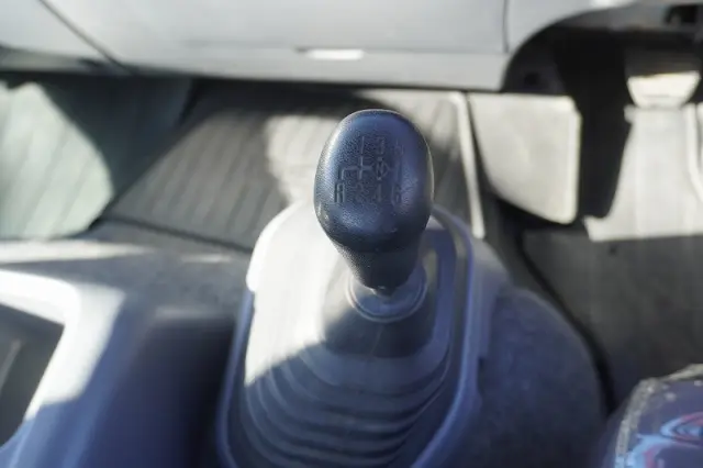 いすゞ フォワード 2PG-FRR90S2(2WD)の写真33