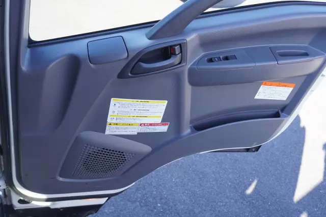 いすゞ フォワード 2PG-FRR90S2(2WD)の写真36