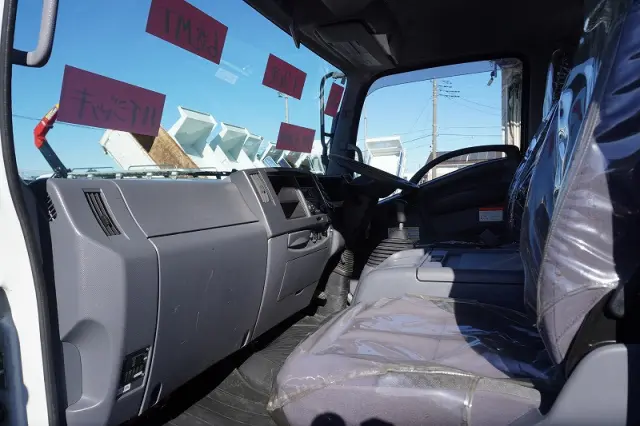 いすゞ フォワード 2PG-FRR90S2(2WD)の写真39