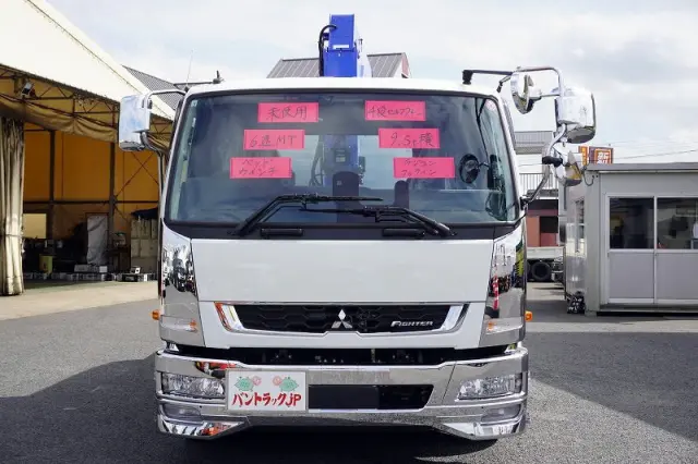 三菱 ファイター 2DG-FQ62F(6x4)の写真2
