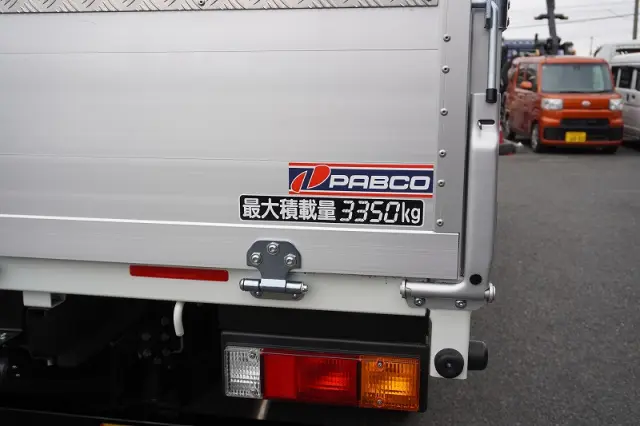 三菱 キャンター 2PG-FEB80(2WD)の写真18