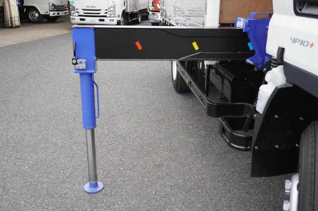 三菱 キャンター 2PG-FEB80(2WD)の写真24