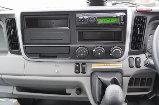 三菱 キャンター 2PG-FEB80(2WD)の写真33