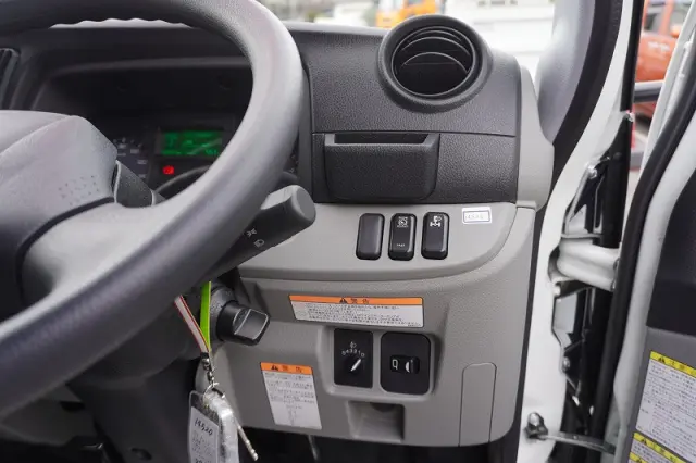 三菱 キャンター 2PG-FEB80(2WD)の写真34