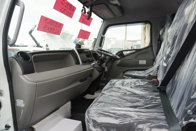 三菱 キャンター 2PG-FEB80(2WD)の写真39