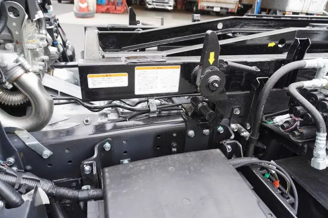 三菱 キャンター 2RG-FBA60(2WD)の写真13