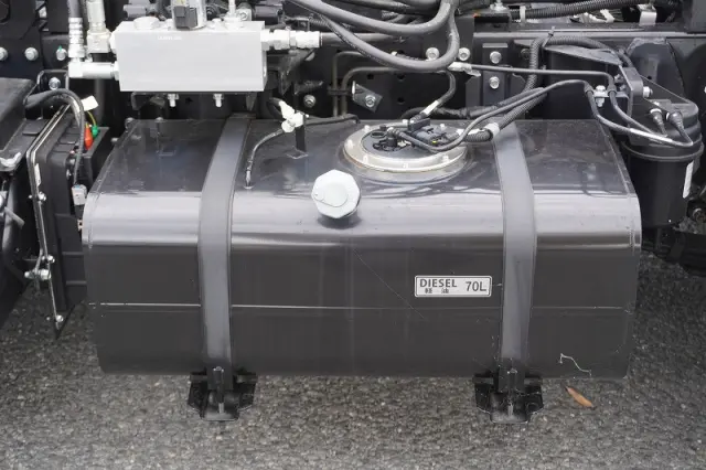 三菱 キャンター 2RG-FBA60(2WD)の写真17