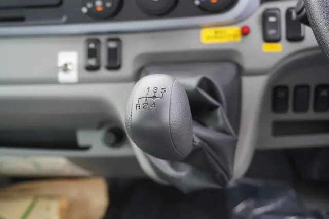 三菱 キャンター 2RG-FBA60(2WD)の写真30