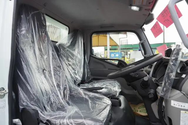 三菱 キャンター 2RG-FBA60(2WD)の写真34