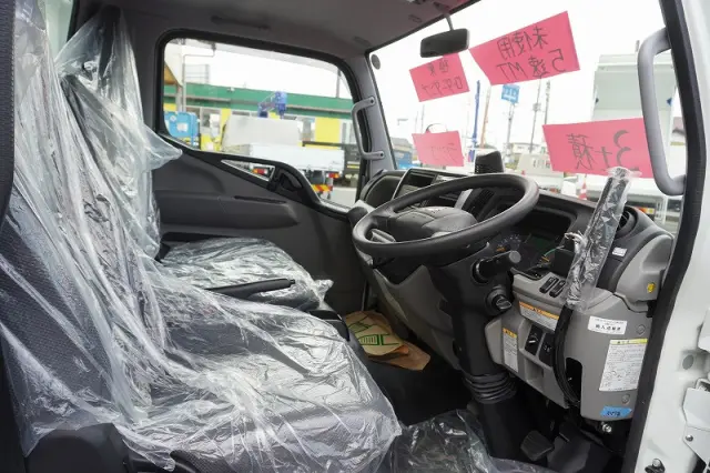 三菱 キャンター 2RG-FBA60(2WD)の写真35