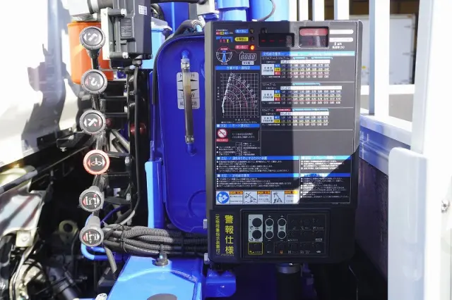 三菱 キャンター 2PG-FEB80(2WD)の写真29