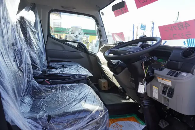 三菱 キャンター 2PG-FEB80(2WD)の写真37
