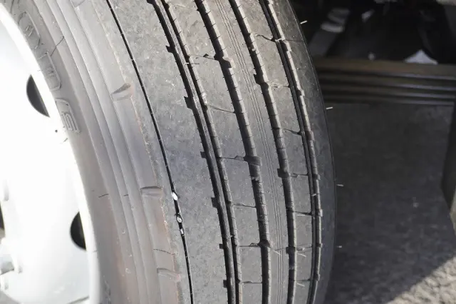 三菱 ファイター 2KG-FK62FZ(2WD)の写真9