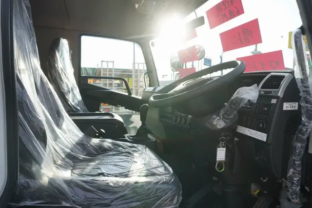三菱 ファイター 2KG-FK62FZ(2WD)の写真39
