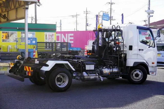 三菱 ファイター 2KG-FK72F(2WD)の写真8