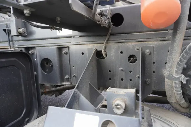 日野 レンジャー 2KG-FC2ABA(2WD)の写真13