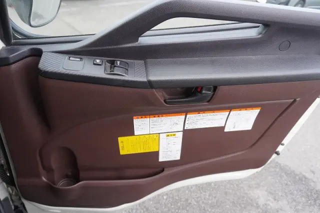 日野 レンジャー 2KG-FC2ABA(2WD)の写真36