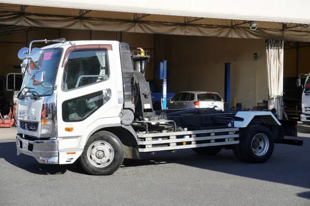 三菱 ファイター TKG-FK71F(2WD)の写真1