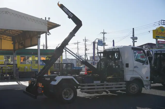 三菱 ファイター TKG-FK71F(2WD)の写真21