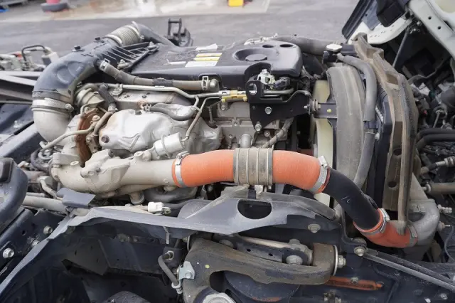 いすゞ エルフ TPG-NKR85AN(2WD)の写真16