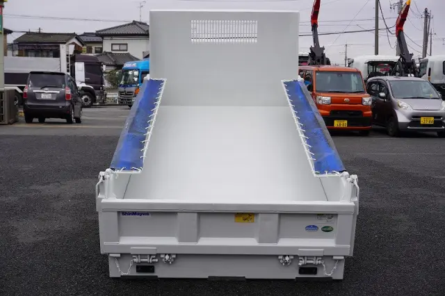 いすゞ エルフ TPG-NKR85AN(2WD)の写真19