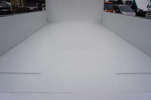 いすゞ エルフ TPG-NKR85AN(2WD)の写真22